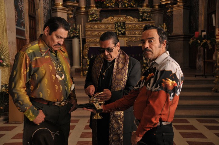 Bienvenidos al INFIERNO: Reseña y ELENCO Sorprendente 3 Bienvenidos al INFIERNO: Reseña y ELENCO Sorprendente