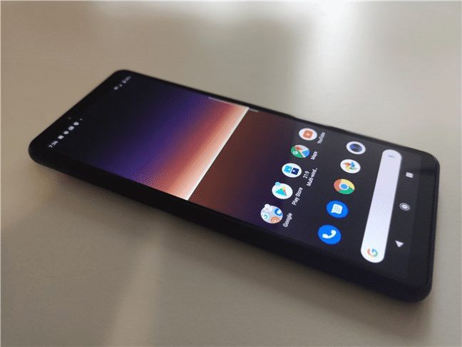 Xperia 10 II: pantalla OLED, resistencia al agua, triple cámara, batería duradera